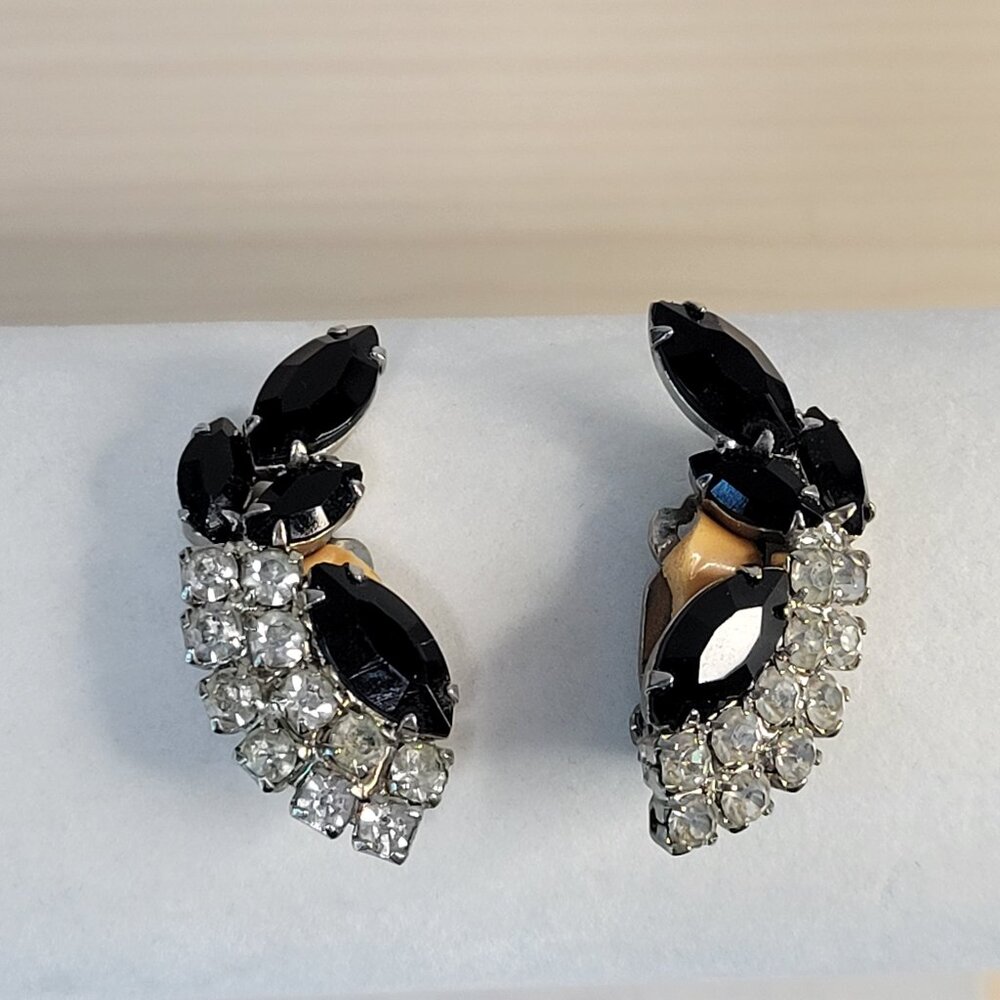 Vintage Silver Black Clear Rhinestone Mid-Century Clip On Earrings EUC Elegant